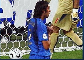 球王贝利 贝克汉姆等共同见证的世界杯历史上