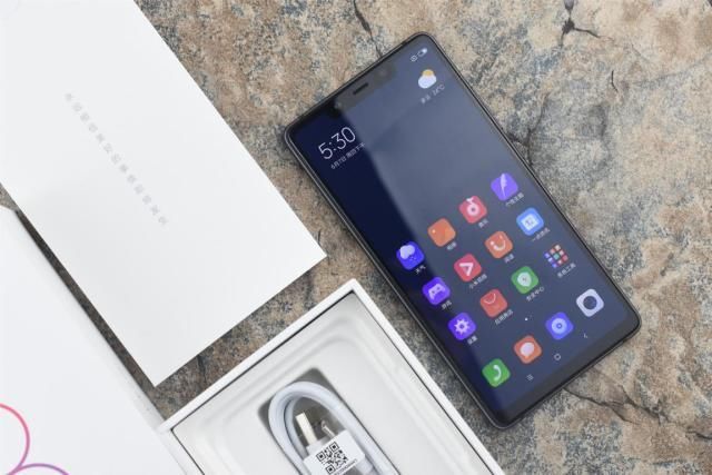 雷军亲自上场做硬广,小米8SE怎么可能卖的不