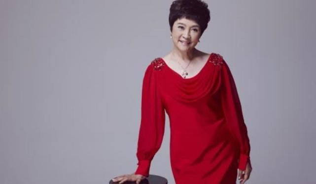 离婚后39岁再嫁小8岁鲜肉，朋友预测好不过3年，如今26年还不生育