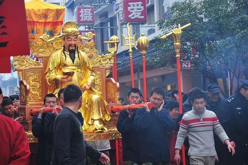 最高26℃!广东史上最热春节杀到!今日到大年初八的天气抢先看...