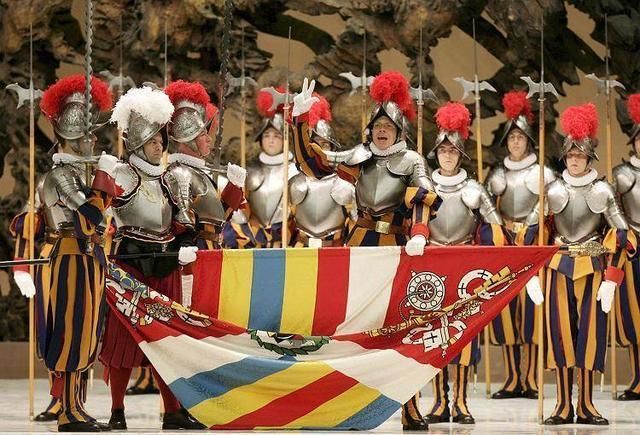 为什么只有瑞士军团能担任梵蒂冈的教皇卫队?