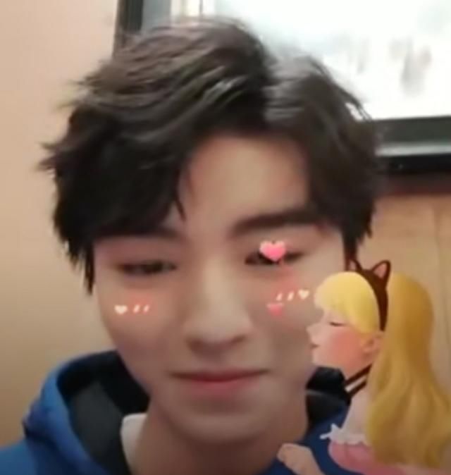 王俊凯演唱会有哪些人送祝福