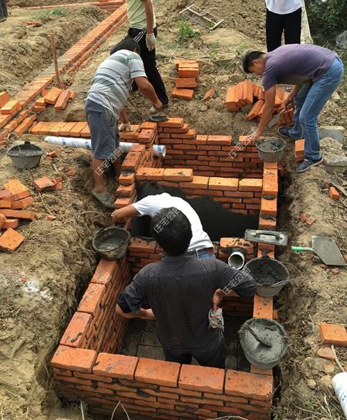 花1千块这样建个化粪池,比城