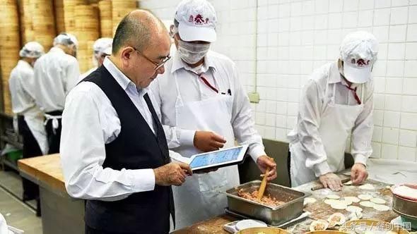 很多失败的餐饮老板，到死也没明白他输在：菜品定价