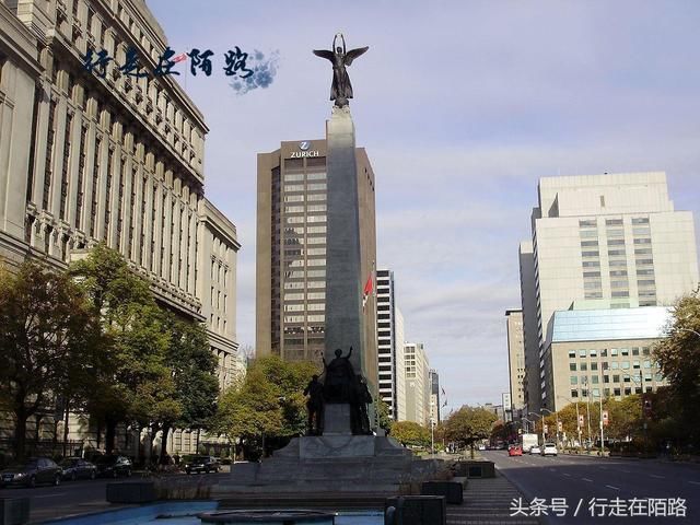 20年天堂到地狱:高高在上的白人沦为难民,住贫民窟也不走