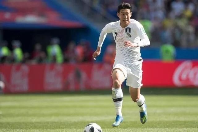 韩国球迷不服裁判,扬言让孙兴慜带兵打瑞典