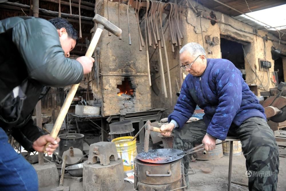 “章丘铁锅”走红愁坏工匠 订单暴增6000倍网店却下架