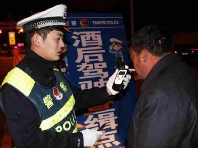 交警提示:2018新交规有规定,酒后这几种行为也
