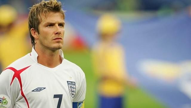 踢球风格似C罗+贝克汉姆?国足与世界杯之间果