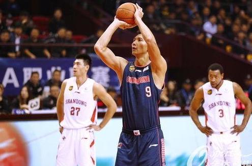 易建联成CBA第二个万分先生,下个目标个人