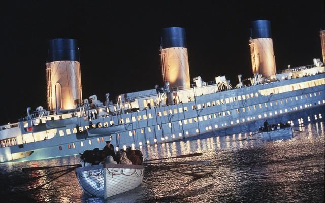 泰坦尼克号沉船图片