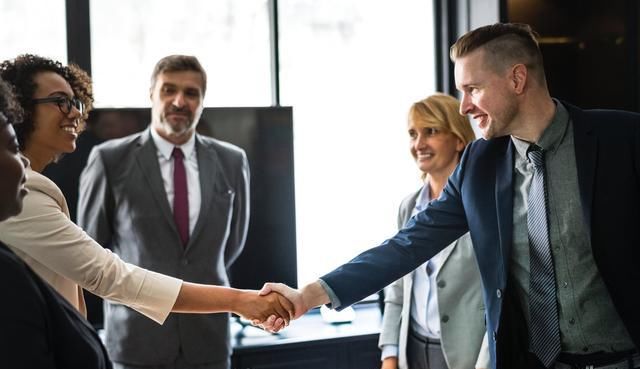 95后全职妈妈占比八成