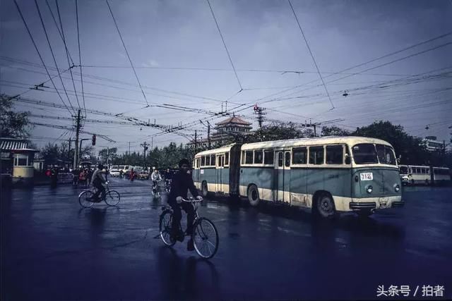 80年代中国的照片，要慢慢看