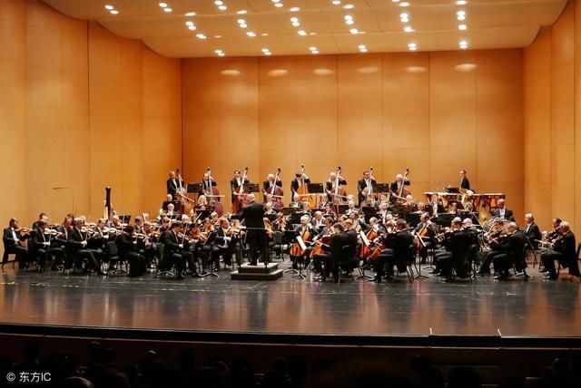 瓦格纳的《婚礼进行曲》用于新娘新郎步入殿堂