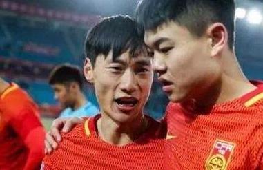 又一国脚加盟恒大!曝张修维将转会接班郑智,坐