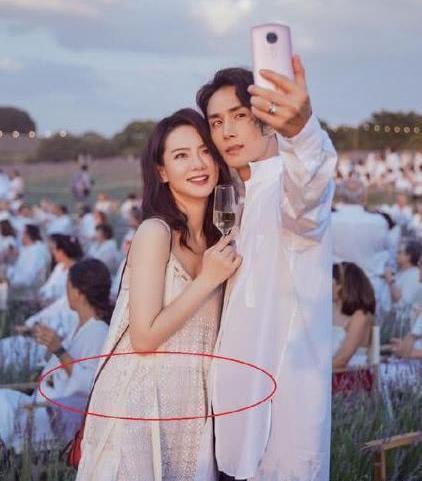 戚薇半夜晒出二胎孕照,这次我自己宣布喜讯!