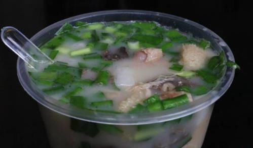 一碗西关味道的牛杂,陪伴着多少人的成长!