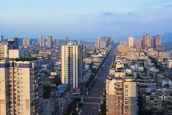 宜宾的GDP_重磅 宜宾上半年gdp排全省第四,增速跃居全省第三(2)