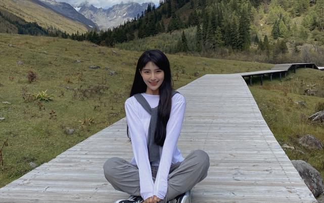 《心动的信号》女三藏族旅游,疑是与男二同回家乡,引发网友热议