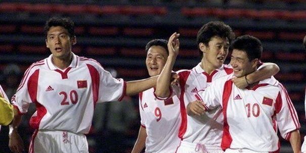 中国足球最好的两个前锋,范志毅和郝海东的关