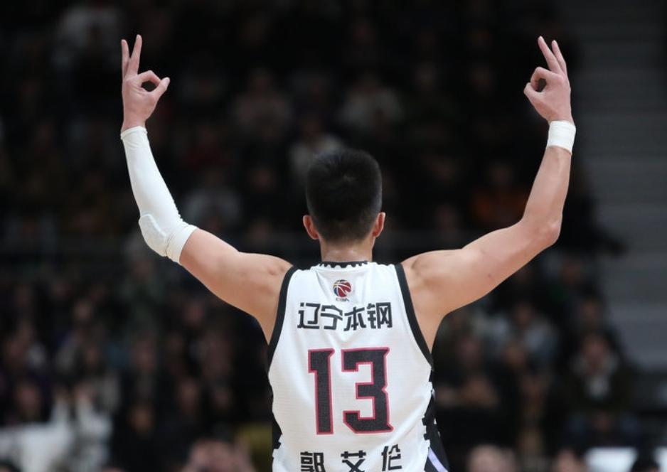 用28分大胜破队史连胜纪录!他们追赶广东的脚