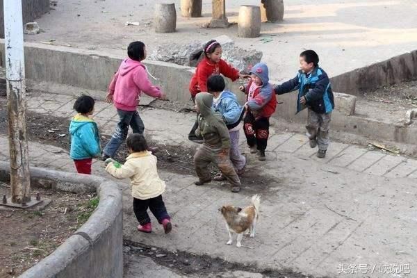 2018符合以下条件,能生三胎了,虽然不罚款,农民