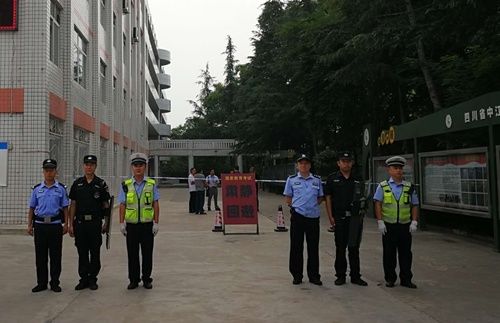 中江县公安局三个抓好为高考、中考学子全力