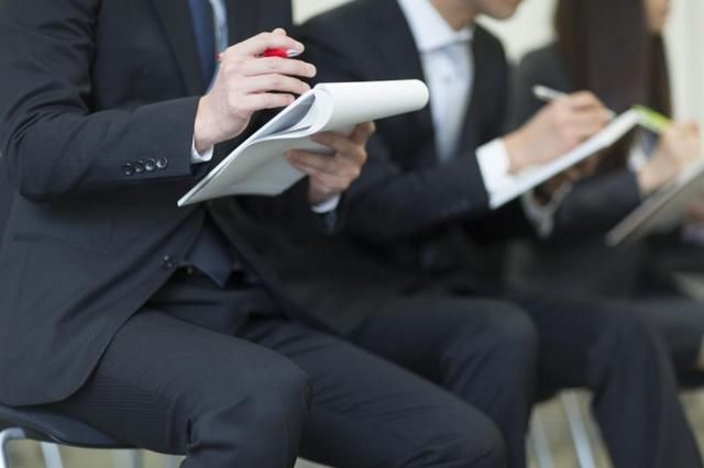 电子商务法草案三审:微商监管的长征之路