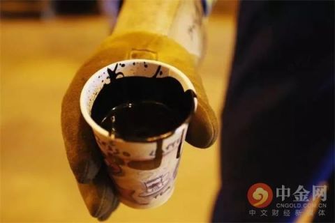 美国政府正考虑对伊朗采取额外制裁措施 油价