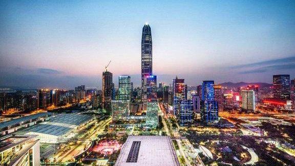 中国只有4个城市, 不靠矿产, 也不靠外贸, 人均