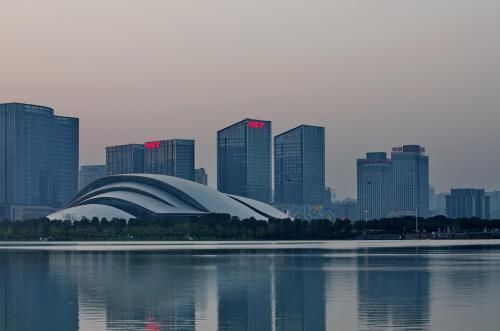 合肥大剧院又名天鹅湖大剧院，安徽著名地标性建筑！