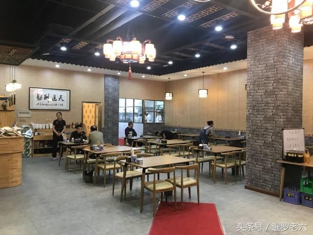 在西安品尝一顿正宗“陕菜”，葫芦鸡惊艳!大肉萝卜饺子超好吃!