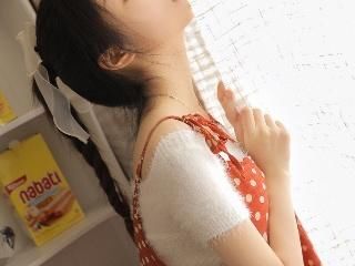 经典笑话:女神化妆发朋友圈说无聊!有人评好好学习,活该注孤生