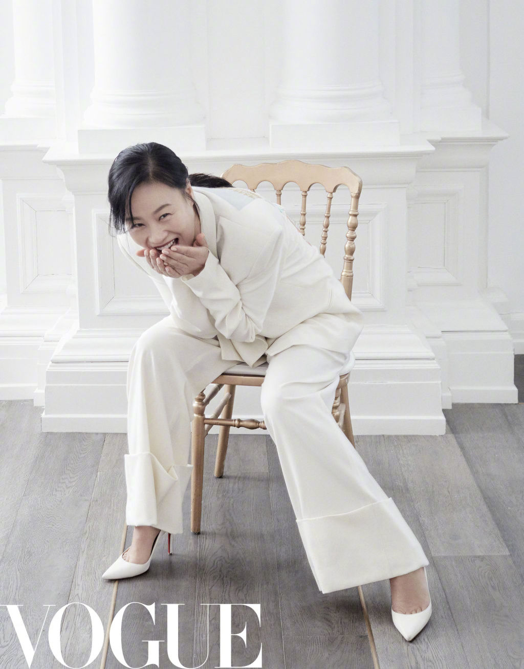 面对自我的坦然 邬君梅做到了_【今日爆点】