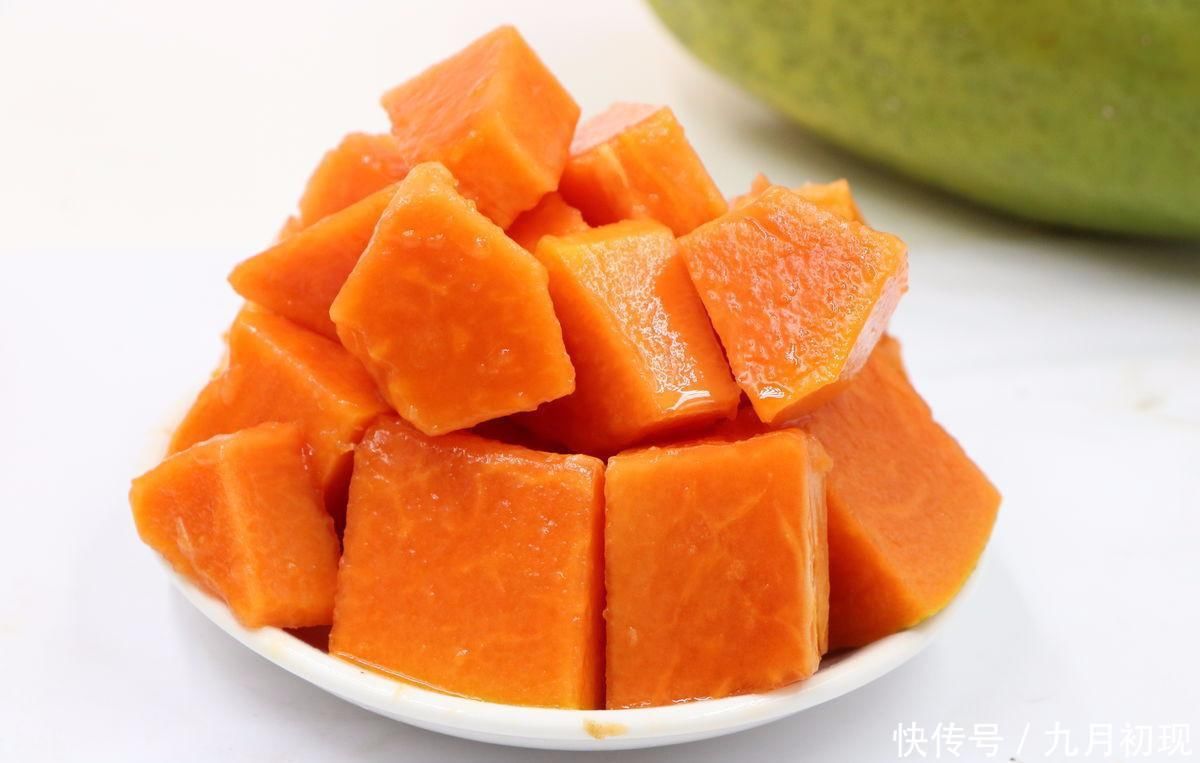 木瓜丝的营养价值和功效 t01f637fba2ad121b54.jpg