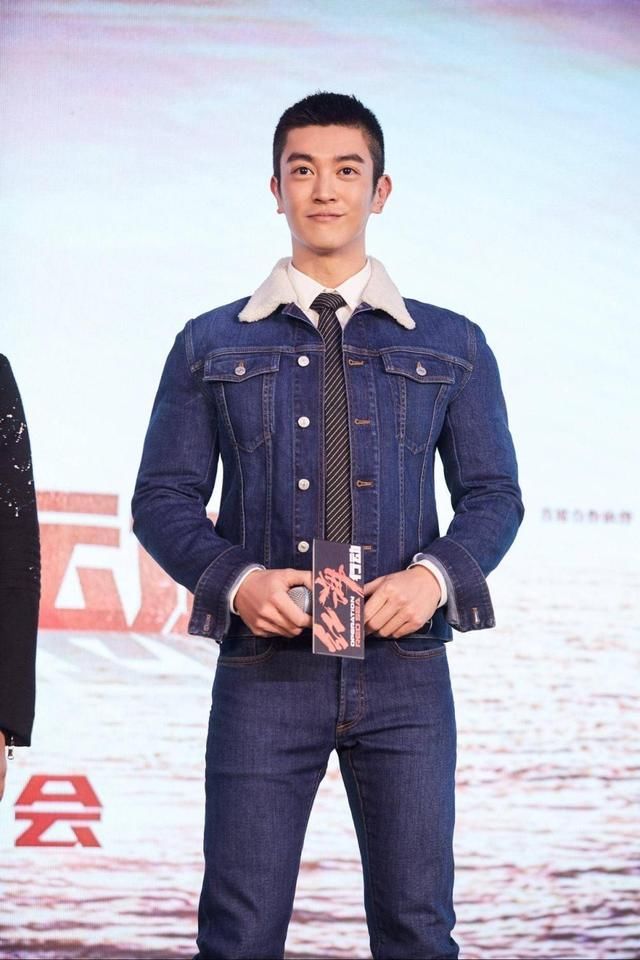 成功转型撕下奶爸标签,嗯哼也变身男子汉要当