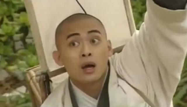 新版《倚天屠龙记》剧照，樊少皇的造型看起来像虚竹!