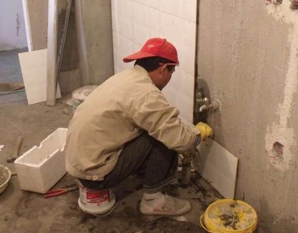 他17岁只身闯荡深圳,三十出头资产千万