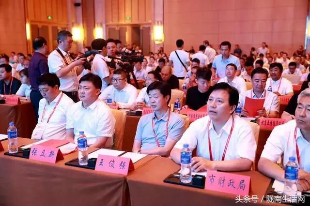 陇南徽县在第二十四届兰洽会成功签约8个项目