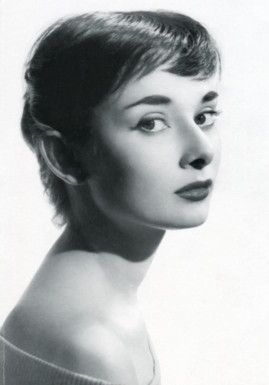 奥黛丽赫本的食谱曝光,她的体重从没超过100斤!_【快资讯】