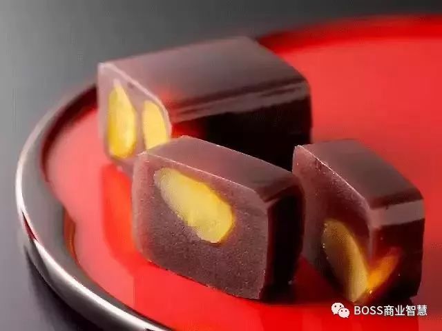 3平米小店年赚2300万人民币，只因做对一件事！