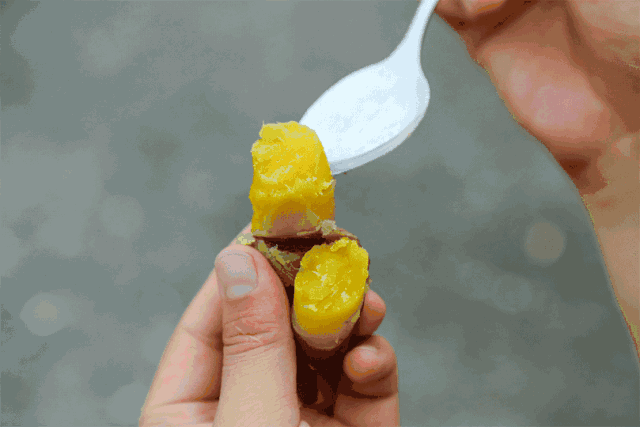 t01f916532cdc1c8542.gif