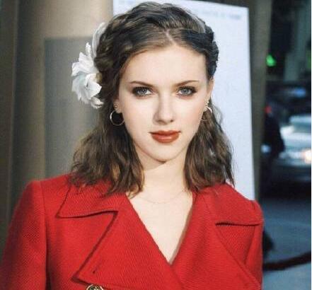 【解析】复仇者联盟4票房统计:实时票房5.32亿