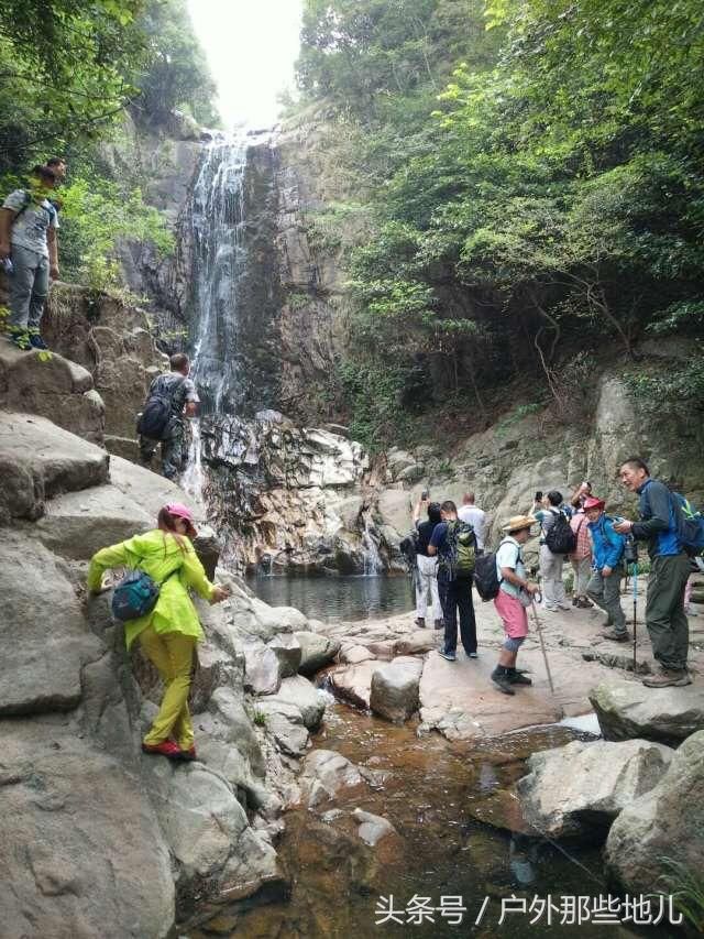 河南信阳浉河区浉河港乡白庙村一一仙女潭