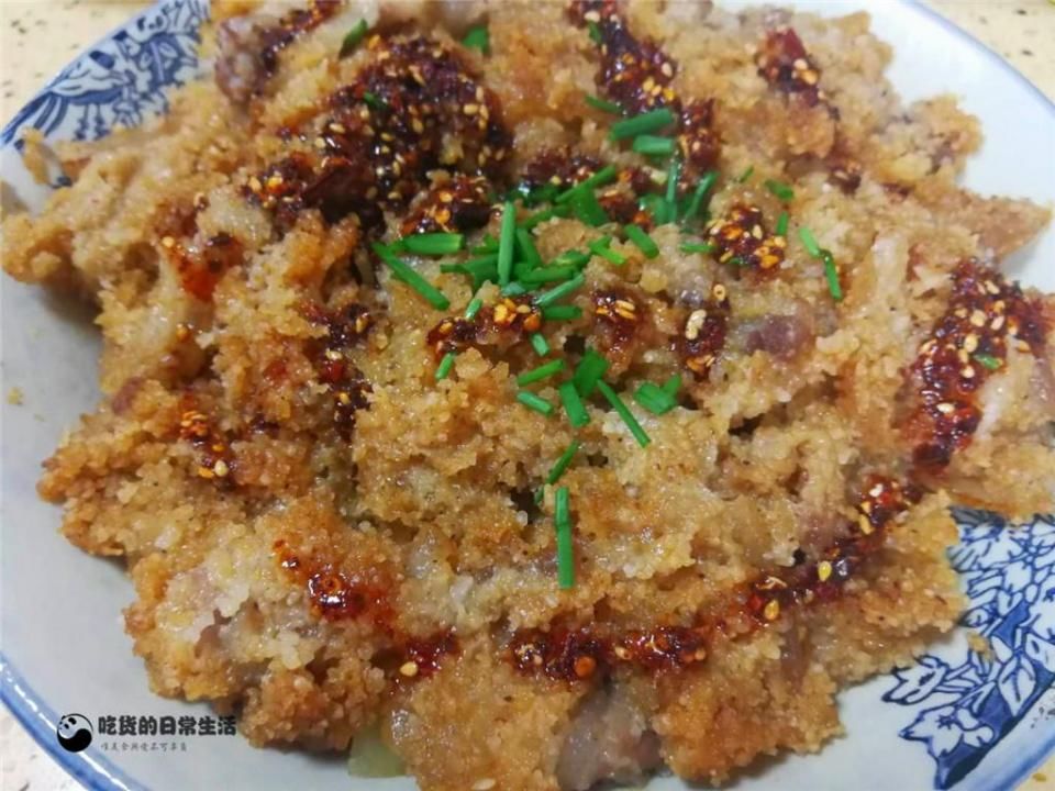 老人孩子都爱吃的特色蒸菜，肥而不腻让人回味无穷，团年饭必备