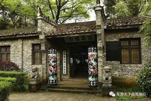 浙赣皖最美公路，一路尽是山青水碧、古村名镇，顺山蜿蜒美不胜收