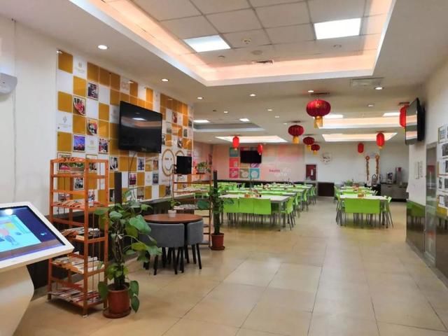 菜谱人一周学校曝光,别人家的食堂酒店从来没员工食谱成都市食堂图片