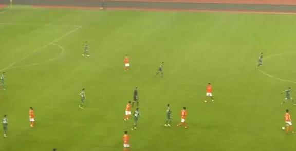 埃弗拉梅开二度现神勇状态,武汉卓尔预备队3比