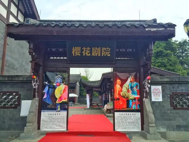 青白江凤凰湖的樱花终于开了，门票免费，再也不用去日本看樱花啦