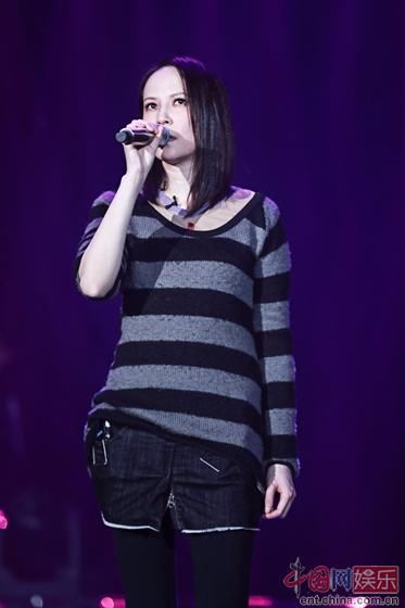 《歌手》2019摇滚女爵杨乃文单刀赴会